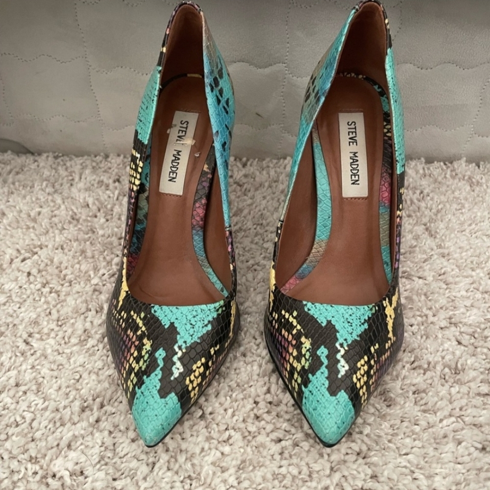 Steve Madden Women's Turquoise Snake Print Heels